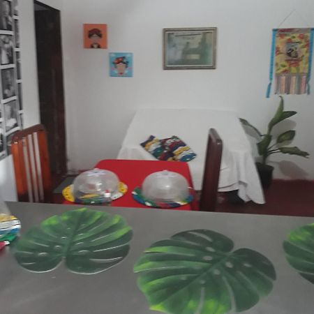 Perto Do Aeroporto De Salvador - Dona Pitanga Hostel Lauro de Freitas Kültér fotó
