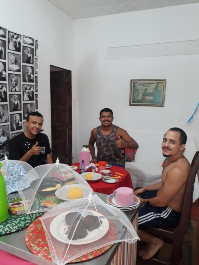 Perto Do Aeroporto De Salvador - Dona Pitanga Hostel Lauro de Freitas Kültér fotó