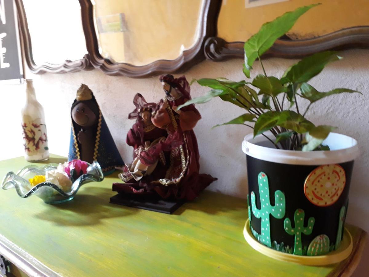 Perto Do Aeroporto De Salvador - Dona Pitanga Hostel Lauro de Freitas Kültér fotó